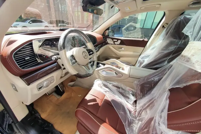 Mercedes-Benz GLS 600 din 2026 cu 5 km - oferta MER159947 - foto 7