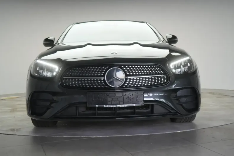 Mercedes-Benz E 300 din 2021 cu 99.000 km - oferta MER159948 - foto 2