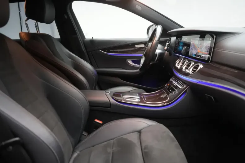 Mercedes-Benz E 300 din 2021 cu 99.000 km - oferta MER159948 - foto 6