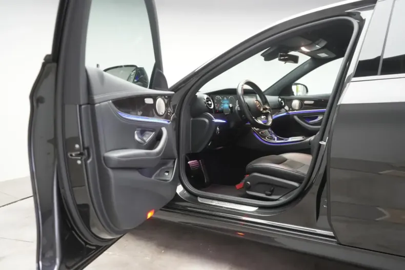 Mercedes-Benz E 300 din 2021 cu 99.000 km - oferta MER159948 - foto 11