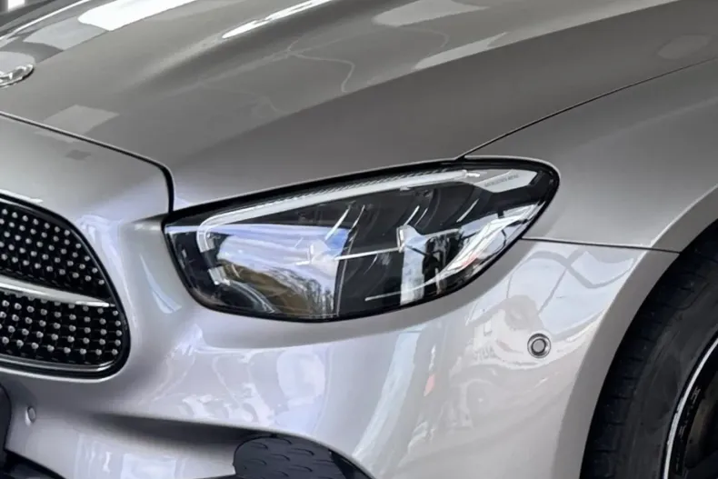 Mercedes-Benz E 300 din 2022 cu 86.009 km - oferta MER159949 - foto 4