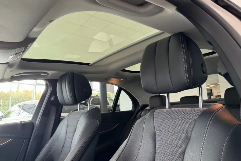 Mercedes-Benz E 300 din 2022 cu 86.009 km - oferta MER159949 - foto 12