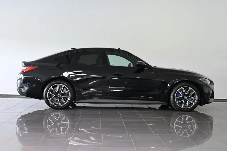 BMW i4 din 2023 cu 46.249 km - oferta BMW159957 - foto 4