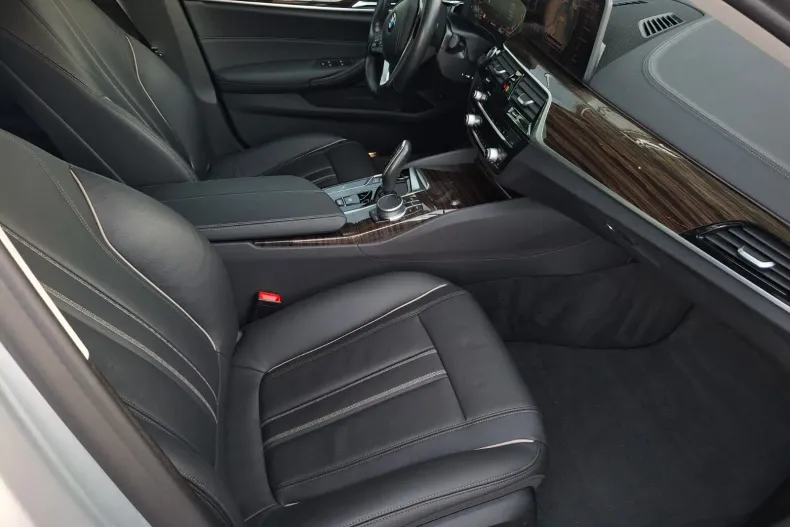 BMW Seria 5 din 2020 cu 63.288 km - oferta BMW159960 - foto 11