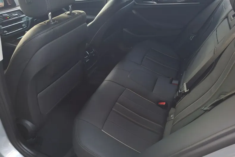 BMW Seria 5 din 2020 cu 63.288 km - oferta BMW159960 - foto 15