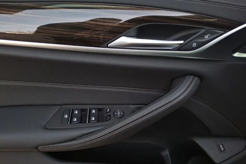 BMW Seria 5 din 2020 cu 63.288 km - oferta BMW159960 - foto 30