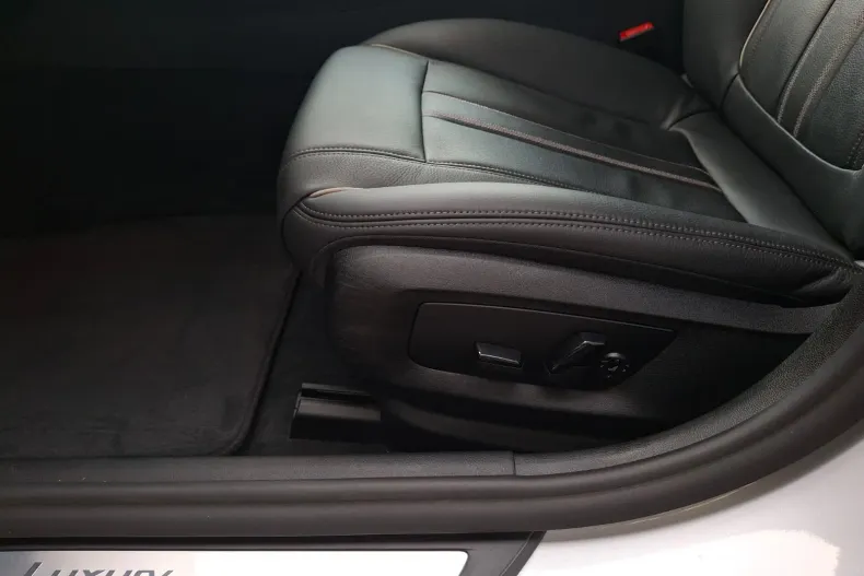 BMW Seria 5 din 2020 cu 63.288 km - oferta BMW159960 - foto 31