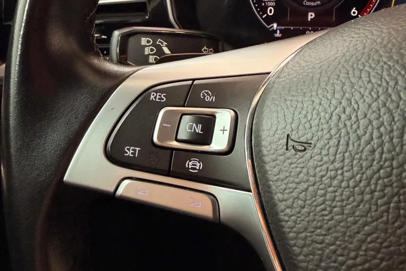 Volkswagen Touareg din 2019 cu 84.000 km - oferta VOL159962 - foto 16