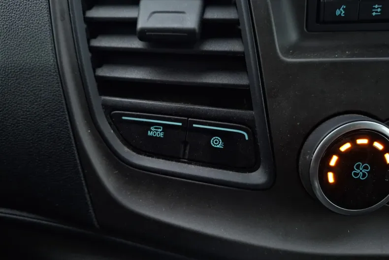 Ford Transit din 2023 cu 67.982 km - oferta FOR159963 - foto 13