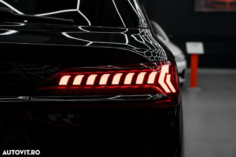 Audi SQ7 din 2020 cu 85.000 km - oferta AUD159972 - foto 6