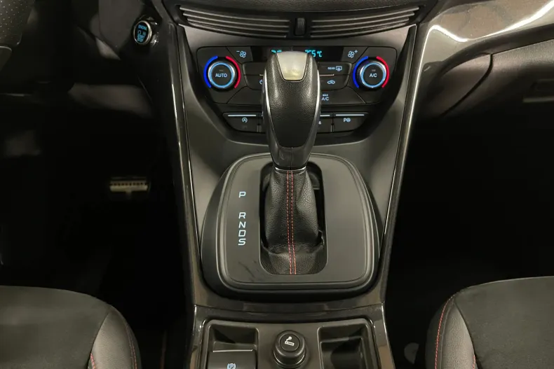 Ford Kuga din 2019 cu 172.643 km - oferta FOR159989 - foto 21