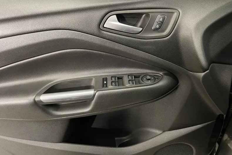 Ford Kuga din 2019 cu 172.643 km - oferta FOR159989 - foto 24