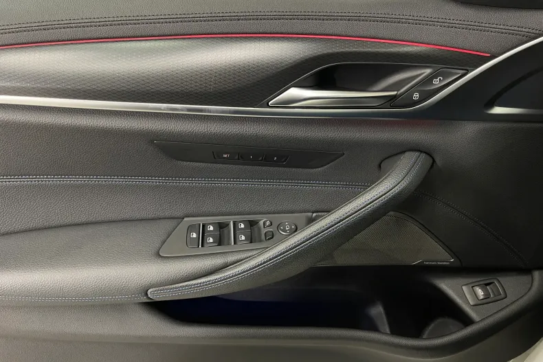 BMW Seria 5 din 2021 cu 105.610 km - oferta BMW159990 - foto 37