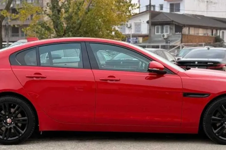 Jaguar XE din 2021 cu 137.000 km - oferta JAG160006 - foto 10