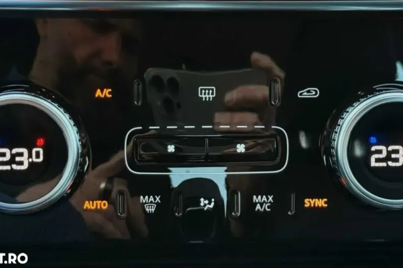 Jaguar XE din 2021 cu 137.000 km - oferta JAG160006 - foto 23