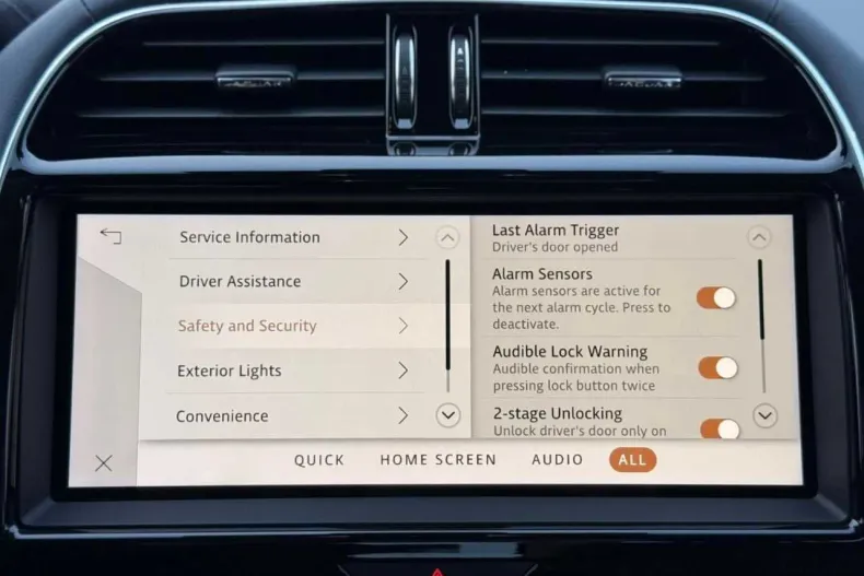 Jaguar XE din 2021 cu 137.000 km - oferta JAG160006 - foto 32