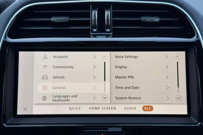 Jaguar XE din 2021 cu 137.000 km - oferta JAG160006 - foto 36