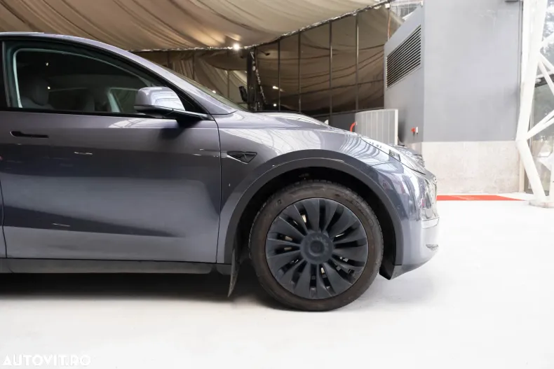 Tesla Model Y din 2022 cu 25.350 km - oferta TES160012 - foto 8