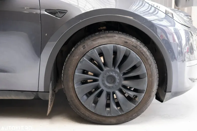 Tesla Model Y din 2022 cu 25.350 km - oferta TES160012 - foto 9