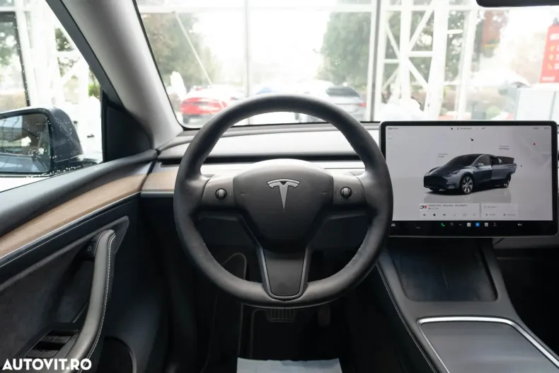 Tesla Model Y din 2022 cu 25.350 km - oferta TES160012 - foto 11