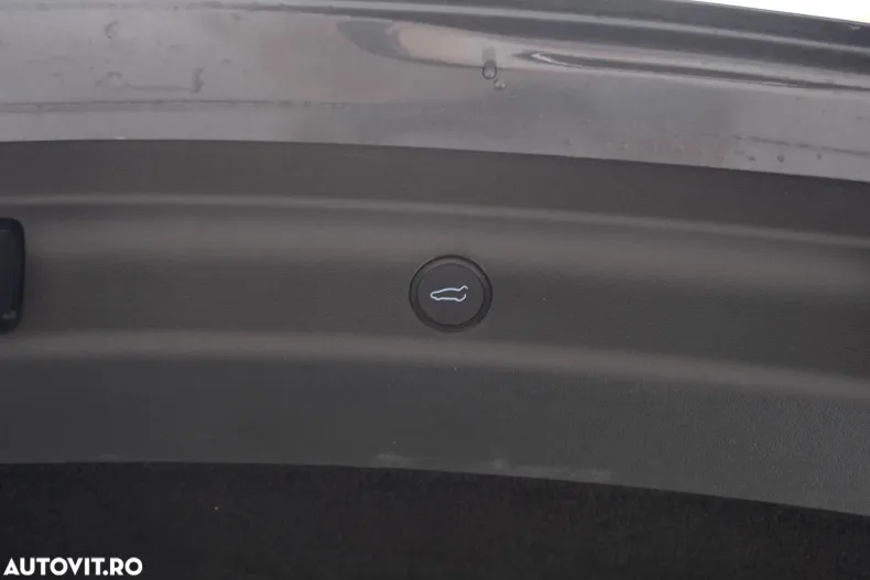 Tesla Model Y din 2022 cu 25.350 km - oferta TES160012 - foto 24