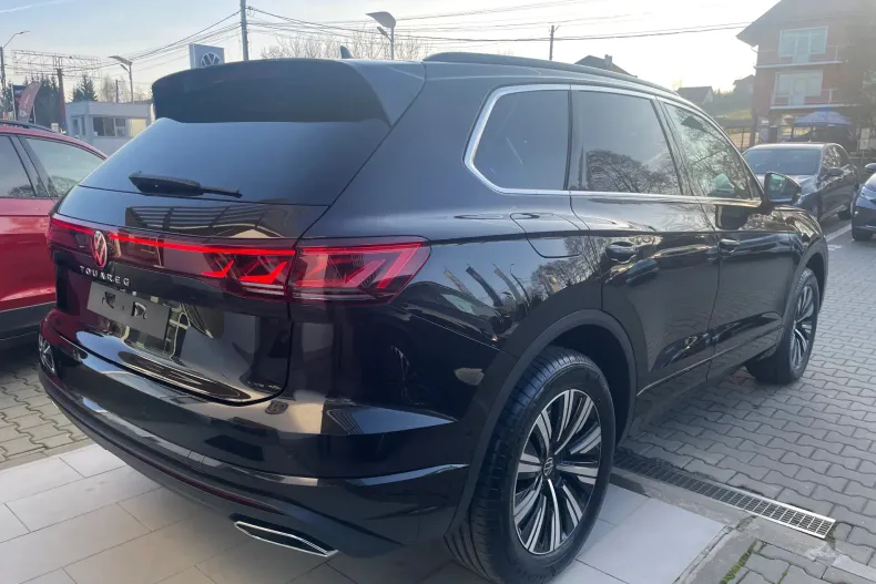 Volkswagen Touareg din 2025 cu 1 km - oferta VOL160017 - foto 4