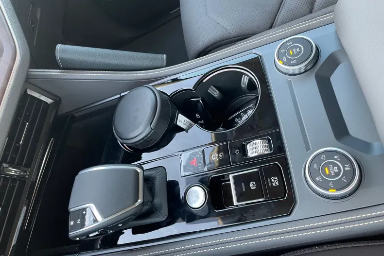 Volkswagen Touareg din 2025 cu 1 km - oferta VOL160017 - foto 17