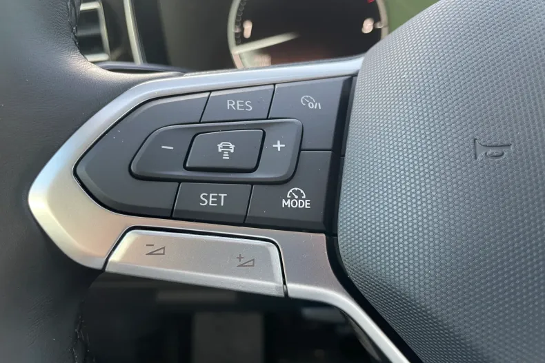 Volkswagen Touareg din 2025 cu 1 km - oferta VOL160017 - foto 18