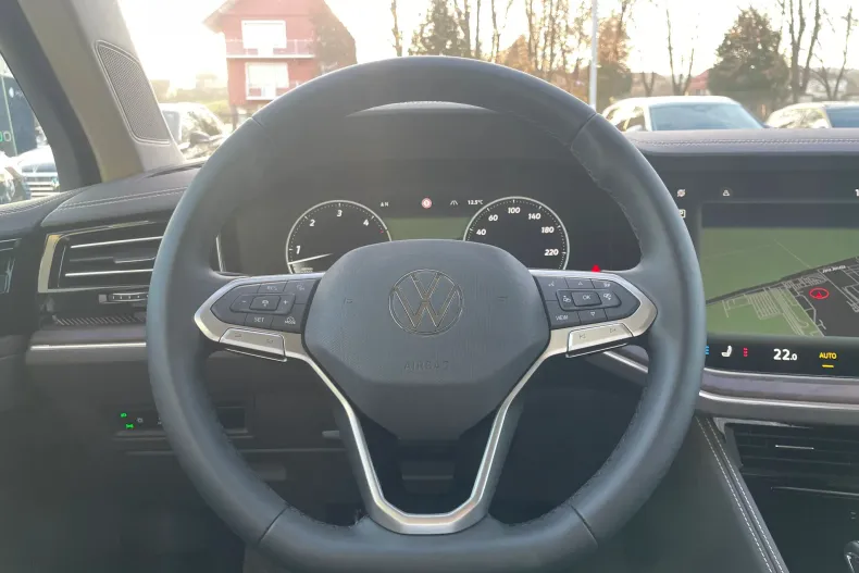 Volkswagen Touareg din 2025 cu 1 km - oferta VOL160017 - foto 19