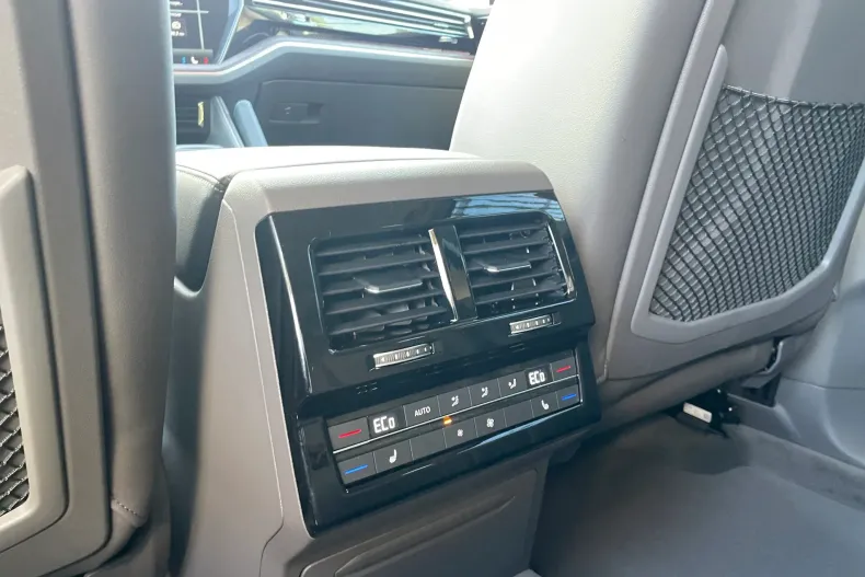 Volkswagen Touareg din 2025 cu 1 km - oferta VOL160017 - foto 23