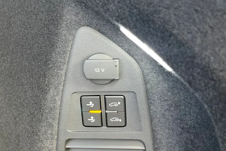 Volkswagen Touareg din 2025 cu 1 km - oferta VOL160017 - foto 25