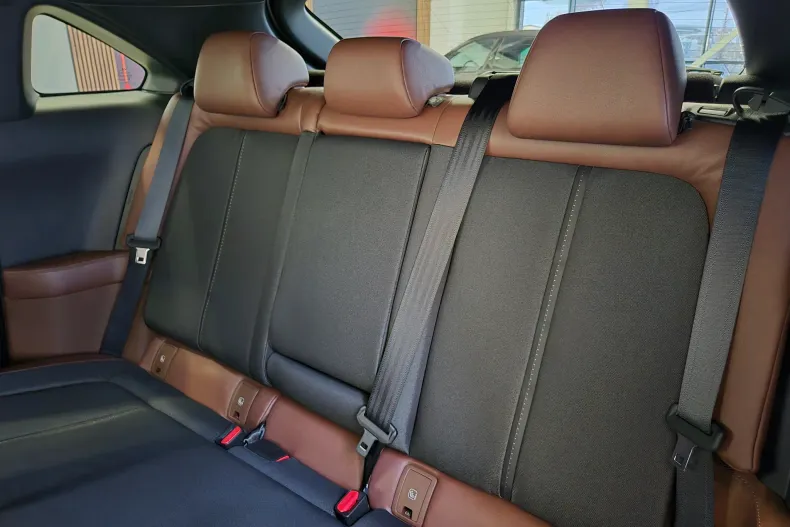 Mazda MX-30 din 2023 cu 4.990 km - oferta MAZ160019 - foto 13