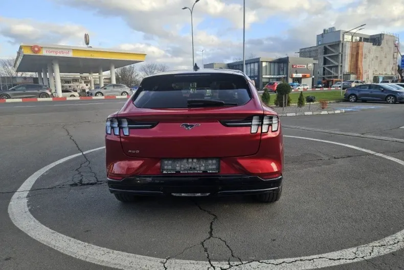 Ford Mustang Mach-E din 2021 cu 83.588 km - oferta FOR160022 - foto 6