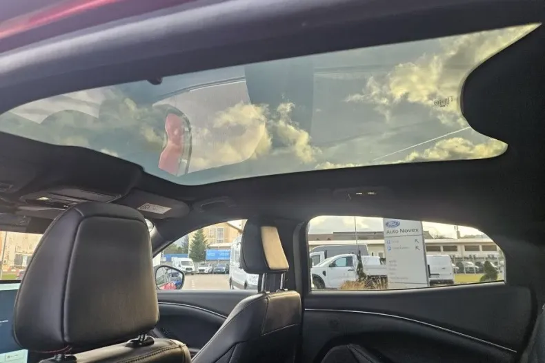 Ford Mustang Mach-E din 2021 cu 83.588 km - oferta FOR160022 - foto 10