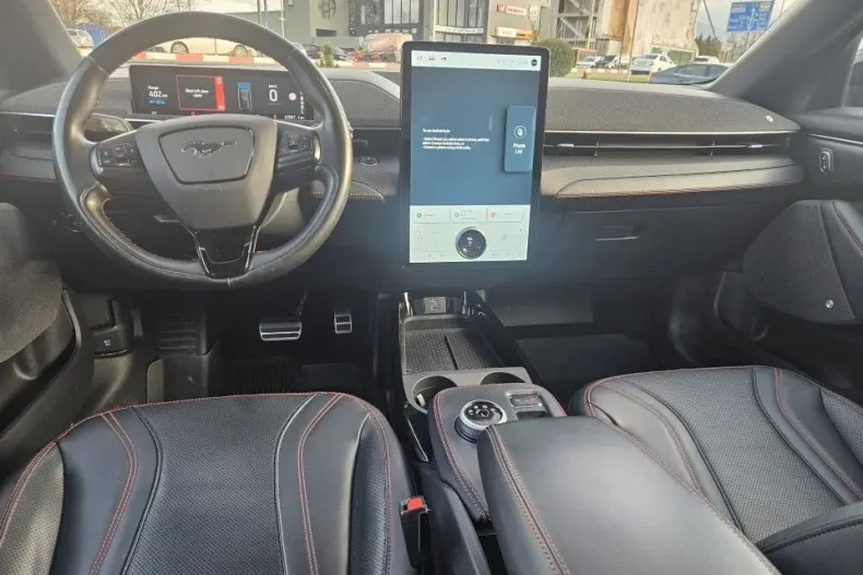 Ford Mustang Mach-E din 2021 cu 83.588 km - oferta FOR160022 - foto 11