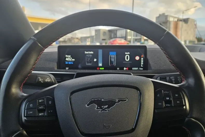 Ford Mustang Mach-E din 2021 cu 83.588 km - oferta FOR160022 - foto 16