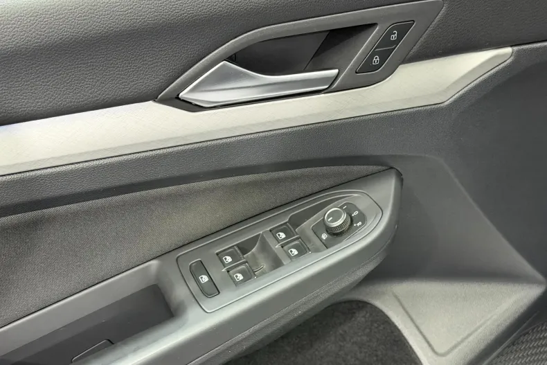 Volkswagen Golf din 2021 cu 159.229 km - oferta VOL160026 - foto 22