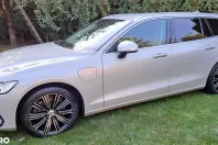 Volvo V60 din 2021 cu 177.125 km - oferta VOL160031 - foto 3