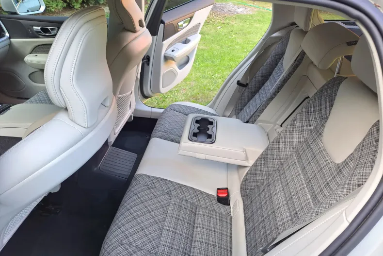 Volvo V60 din 2021 cu 177.125 km - oferta VOL160031 - foto 22