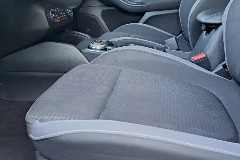 Ford Focus din 2020 cu 96.434 km - oferta FOR160032 - foto 28