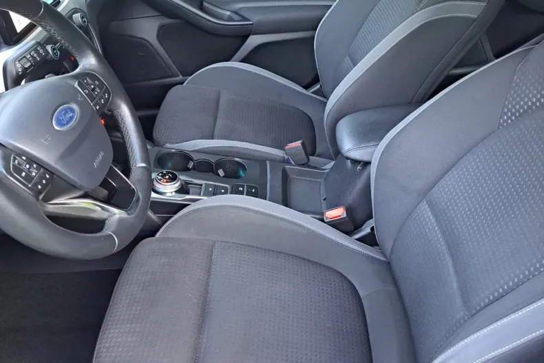 Ford Focus din 2020 cu 96.434 km - oferta FOR160032 - foto 31