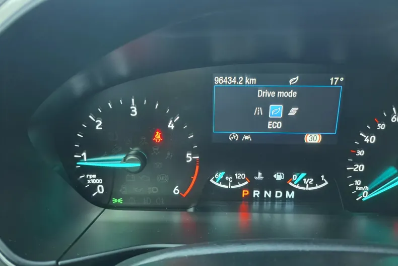 Ford Focus din 2020 cu 96.434 km - oferta FOR160032 - foto 39