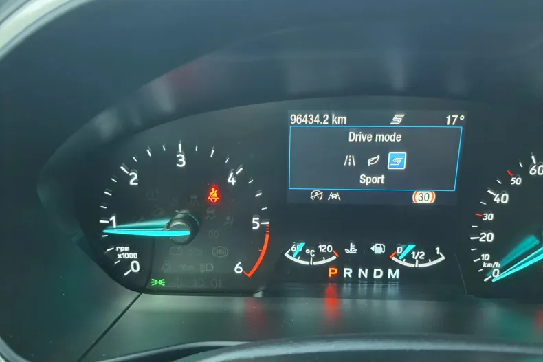 Ford Focus din 2020 cu 96.434 km - oferta FOR160032 - foto 40