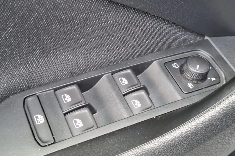 Skoda Kamiq din 2024 cu 44.043 km - oferta SKO160033 - foto 34