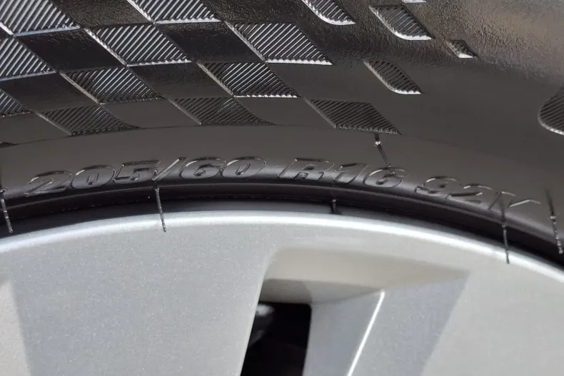 Skoda Kamiq din 2025 cu 18.538 km - oferta SKO160035 - foto 13