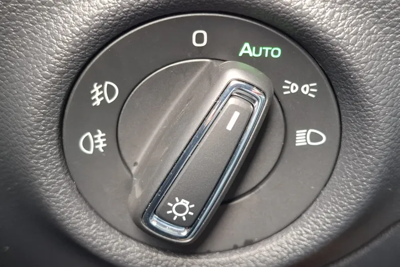 Skoda Kamiq din 2025 cu 18.538 km - oferta SKO160035 - foto 16