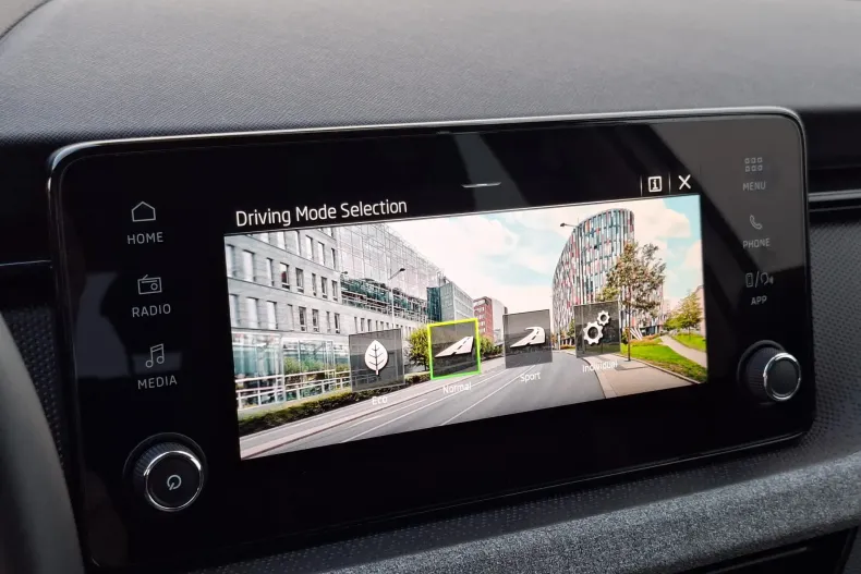 Skoda Kamiq din 2025 cu 15.086 km - oferta SKO160036 - foto 10