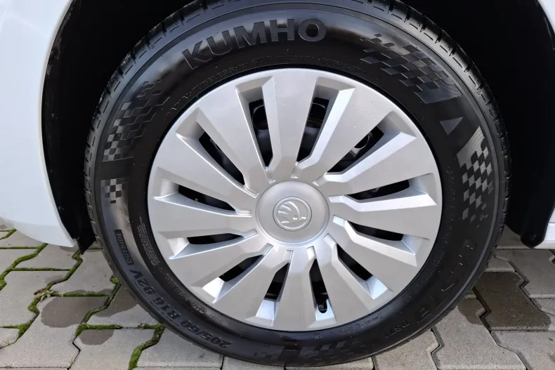 Skoda Kamiq din 2025 cu 15.086 km - oferta SKO160036 - foto 35