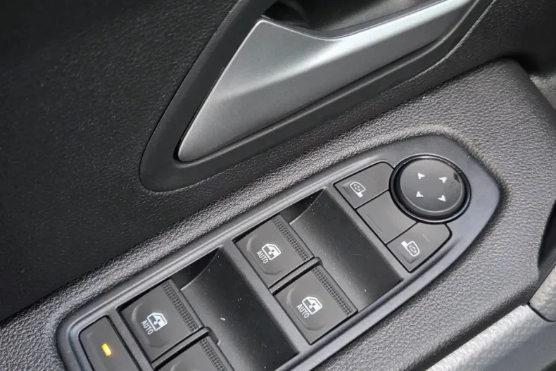 Dacia Duster din 2025 cu 0 km - oferta DAC160043 - foto 9