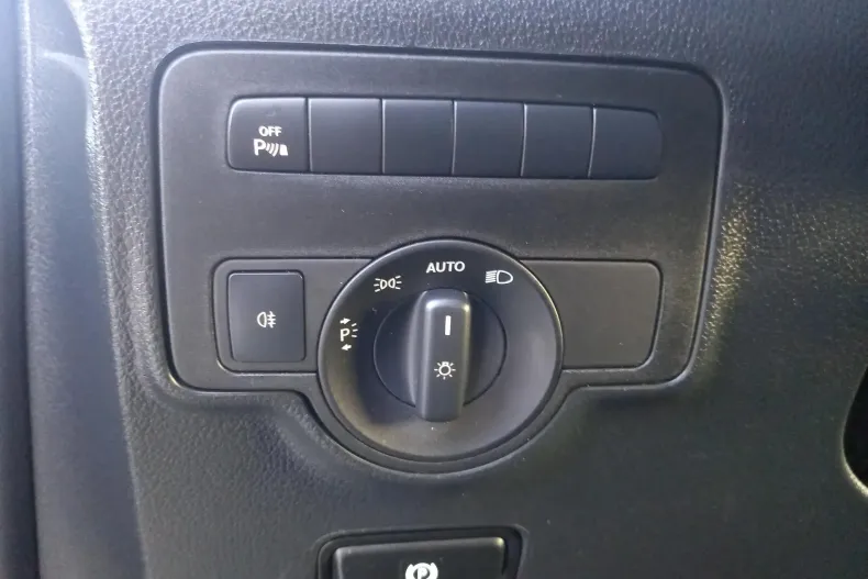 Mercedes-Benz Vito din 2022 cu 121.320 km - oferta MER160048 - foto 19